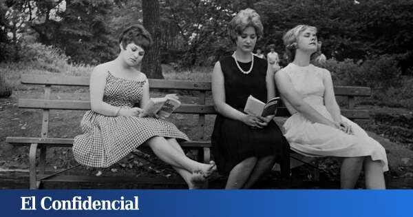 Gente feliz escribiendo libros: ¿por qué?