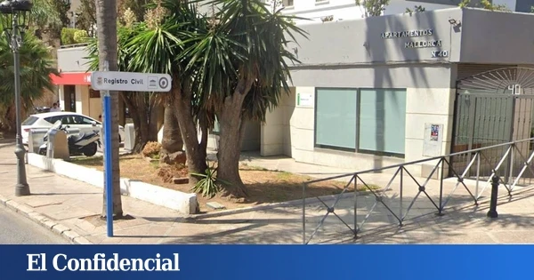 Detenidos un funcionario y su pareja por engañar a extranjeros con las citas para prometer fidelidad al Rey y a la Constitución