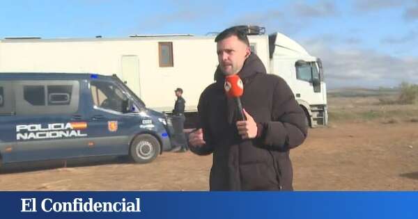 El equipo de 'Espejo público', socorrido por la Policía Nacional en Ciudad Real: 