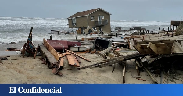 Estas casas se construyeron a 200 metros de la costa. Ahora las está engullendo el mar
