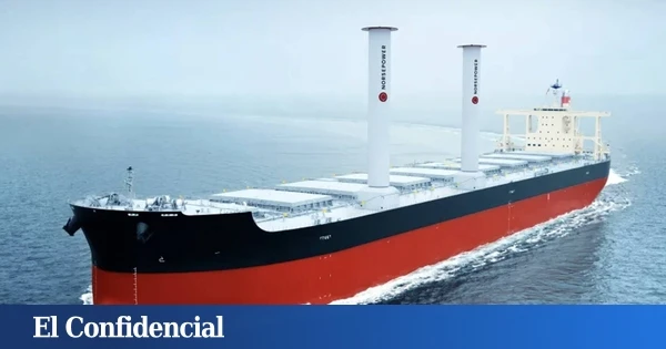 Colocan cilindros gigantes en la cubierta de un buque de carga y consiguen que consuma un 25% menos de combustible
