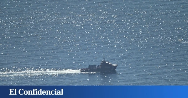 Un muerto y 19 heridos en el naufragio de una patera que llevaba seis días a la deriva