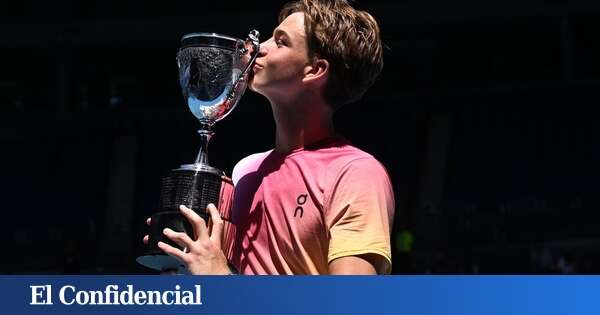 El deportista a seguir | El revés a una mano sigue más vivo que nunca gracias al ahijado de Federer