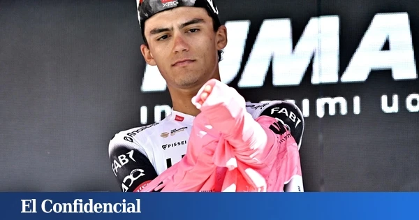 Dann Hoole gana la contrarreloj de Pisa y e Isaac del Toro conserva la 'maglia' rosa