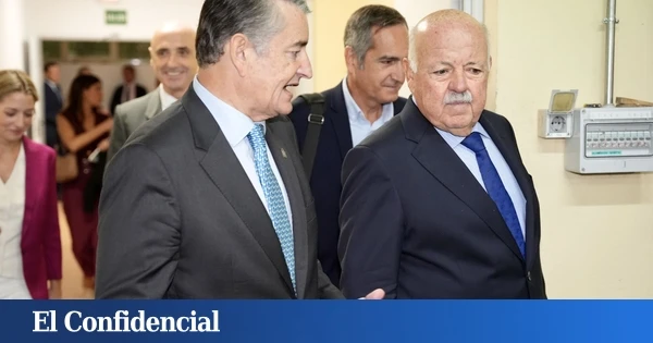 Moreno responde a la crisis de los cribados con más dimisiones, 1.200 médicos y un nuevo SAS