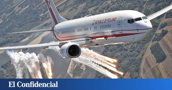 Polonia enseña un Boeing 737 que dispara bengalas y eso demuestra que el temor a Rusia aumenta