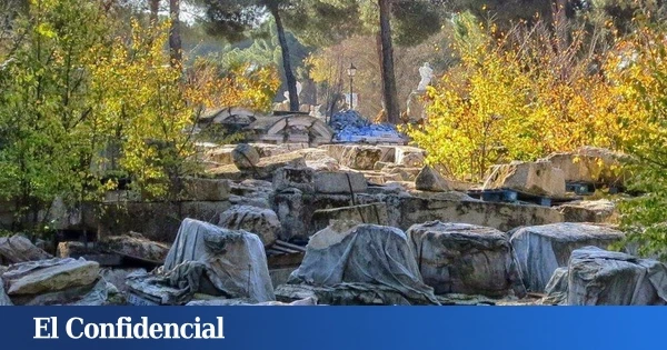 El insólito 'cementerio' donde reposa la historia urbanística de Madrid: esculturas, fuentes y monumentos olvidados