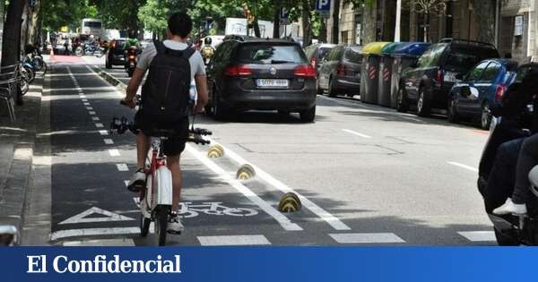 El Ayuntamiento de Barcelona avisa para evitar multas de hasta 500 euros: cambios en la circulación de motos, patinetes y bicicletas a partir de hoy