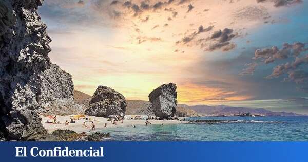 Ni Mónsul ni Aguadulce: esta es la playa de Andalucía que esconde un verdadero paraíso natural