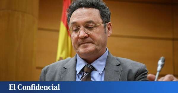 El fiscal general dice en el Senado que cerró su correo porque le acosaban tras hacerse público