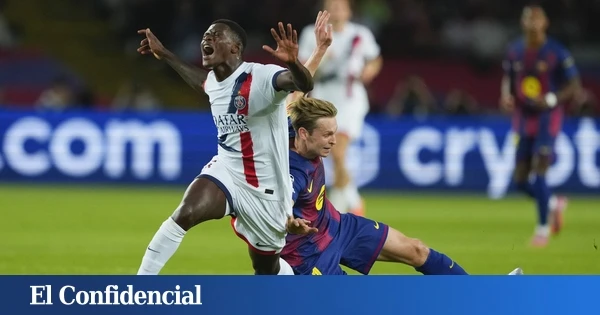 La polémica entrada de Frenkie de Jong en el Barça-PSG por la que se reclamó roja directa