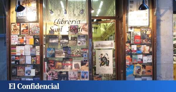 La librería que cierra tras más de 40 años en el barrio Gótico de Barcelona: así quieren salvarla sus vecinos