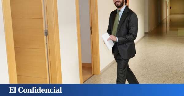 Gallardo desmiente a Vox y aclara que las discrepancias con la dirección nacional 