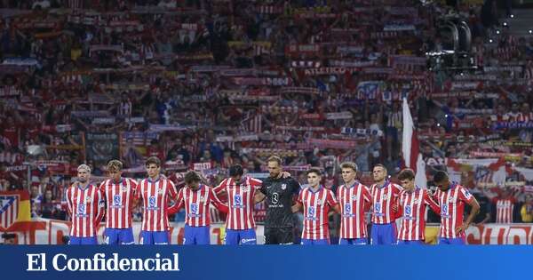 El Atlético de Madrid recuerda al niño asesinado en Mocejón con un minuto de silencio en el Metropolitano