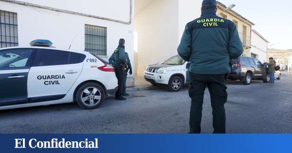 Detenido por disparar al aire, sin causar heridos, en la plaza de Guájar Faragüit (Granada)