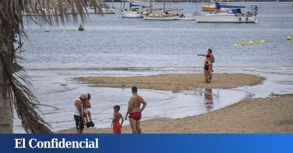 Francia hace planes dejando a España fuera (y con una crítica a nuestras playas)