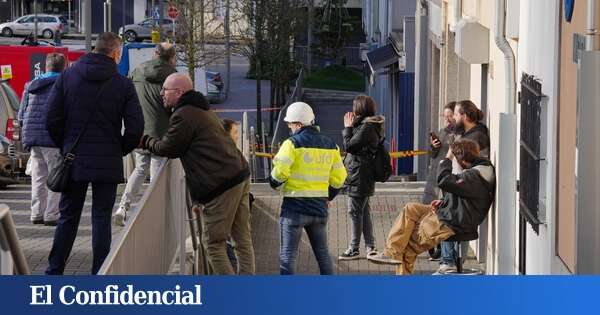 Evacúan un edificio y tres locales de Narón (A Coruña) por una fuga de gas