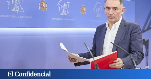 Sumar propone que las becas se concedan por el nivel de renta y sin importar la nota