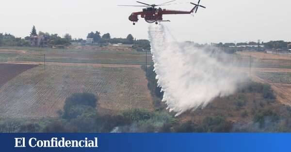 Un incendio forestal moviliza seis medios aéreos y cinco terrestres en Villarejo de Montalbán