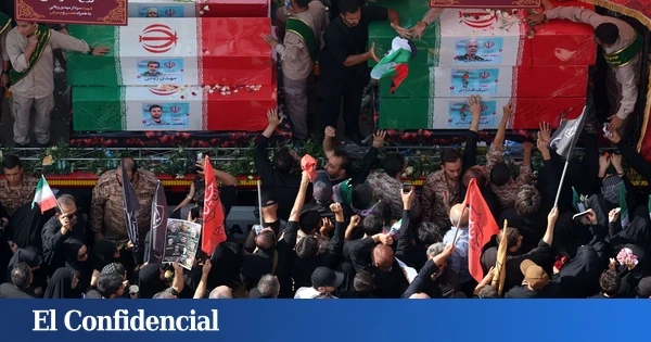 Irán celebra un funeral multitudinario mientras exige 