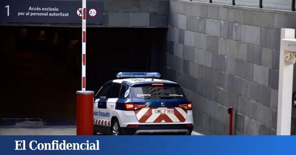 Dos detenidos tras la caída de una mujer por un balcón de un piso de Barcelona: uno es su pareja