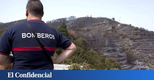 Extinguen un incendio en una instalación fotovoltaica en una finca en Granadilla (Tenerife)