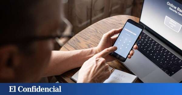 La brecha digital no existe solo en mayores: la Gen Z cree que su banco le enviará un WhatsApp