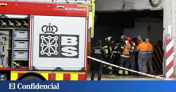 Cinco coches quemados y otros cinco afectados en un incendio en Lesaka (Navarra)