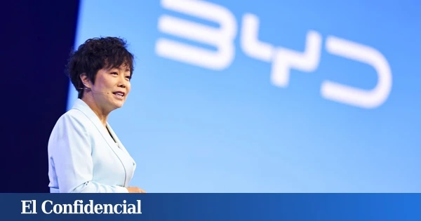 Stella Li, vicepresidenta de BYD, sobre la 'burbuja' de los coches eléctricos chinos: 