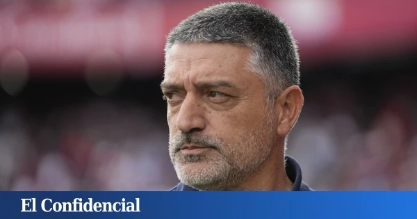 El Sevilla destituye a García Pimienta y confía en Joaquín Caparrós para evitar el descenso