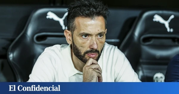 Qué hay detrás del clan universitario que salvó del desastre al Valencia y, ahora, se mide a La Masía