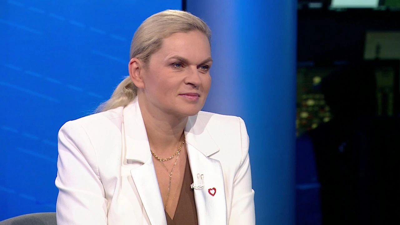 Nowacka nie przeprosi „przebierańców” z TK. Spór o religię w szkołach