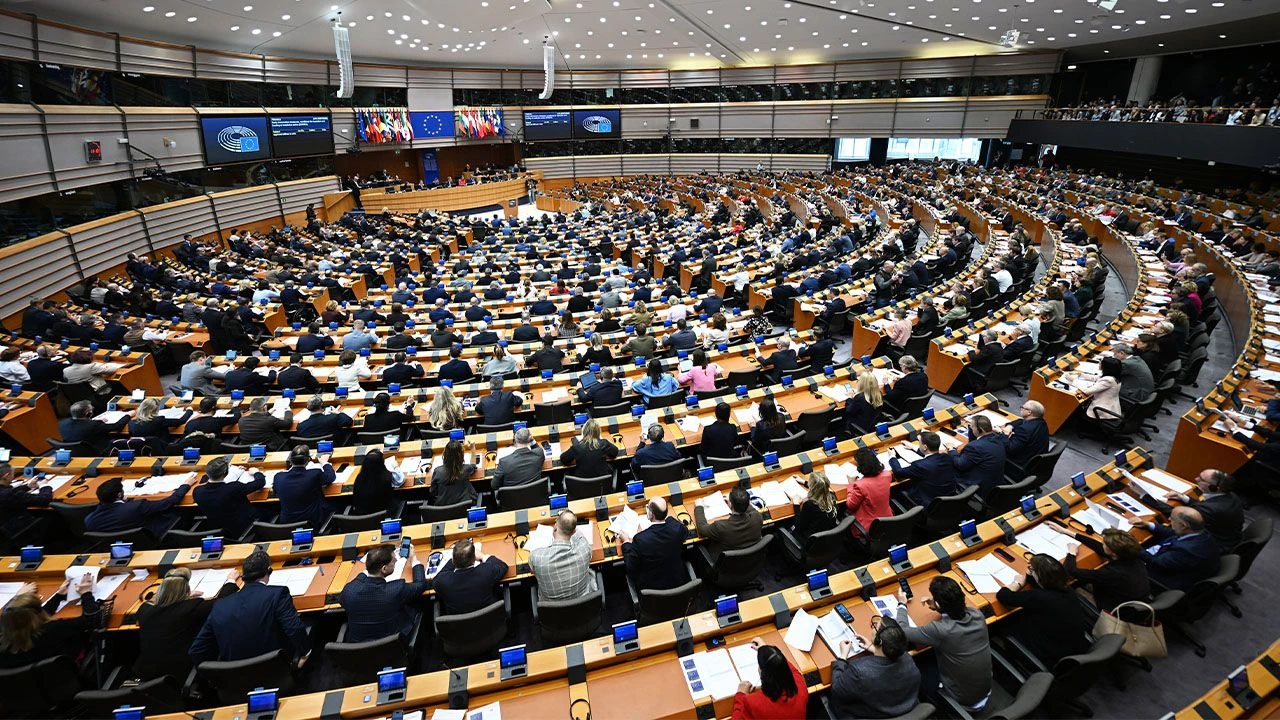 Czterech europosłów może dziś tracić immunitet
