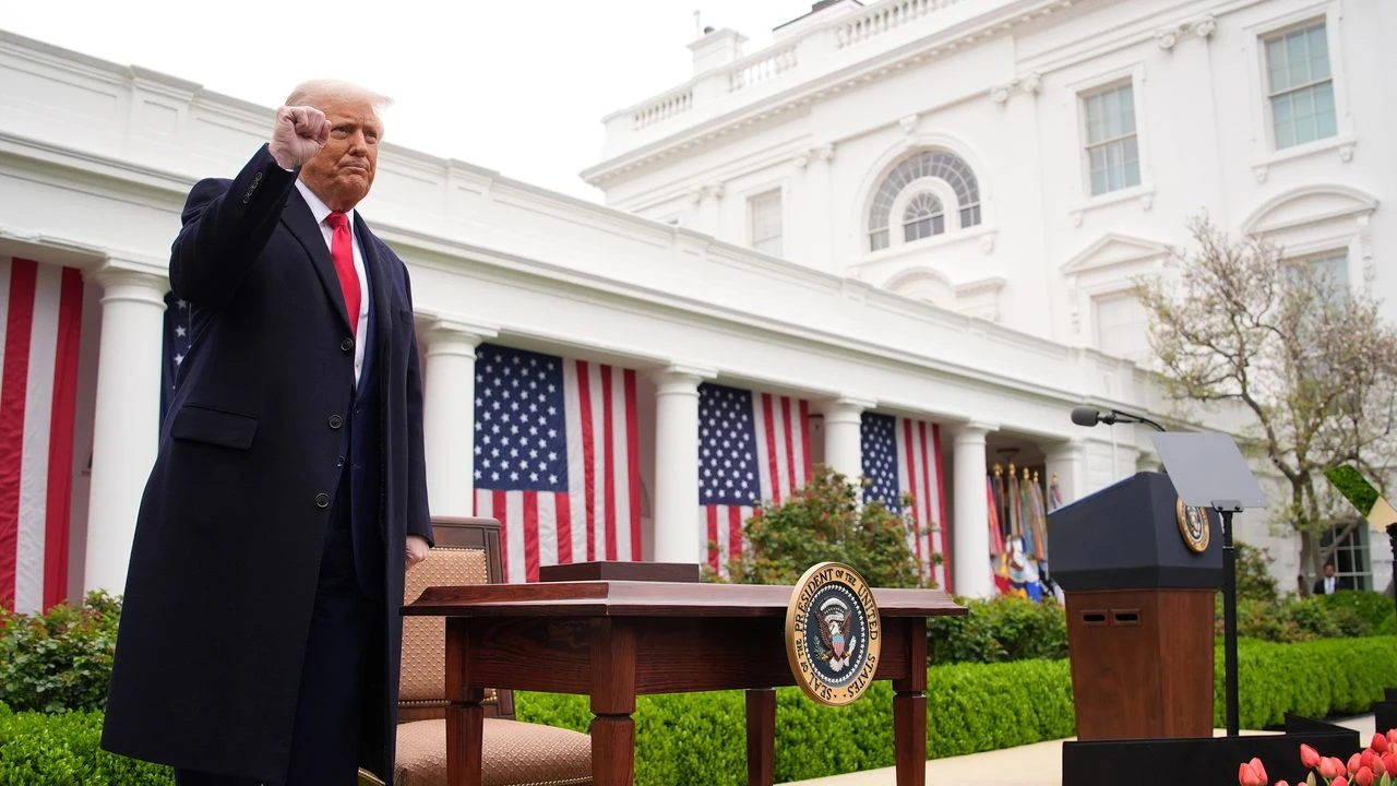 Trump prezydentem na trzecią kadencję? Konstytucja zabrania, ale...