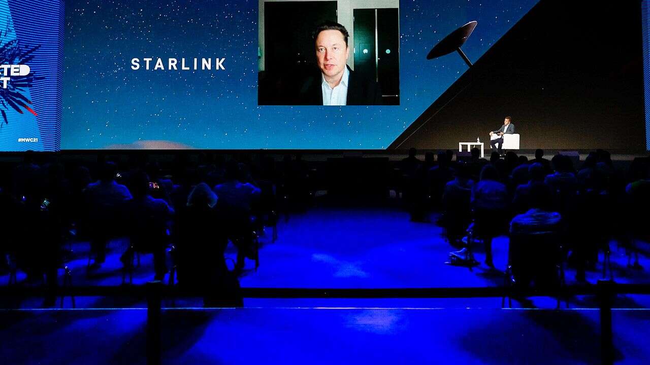 Musk płaci za straszenie Ukrainy. Włosi nie chcą jego Starlinków