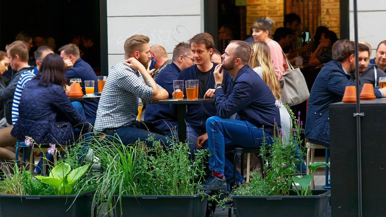 Alkohol pod chmurką. W tych miejsca grozi za to mandat