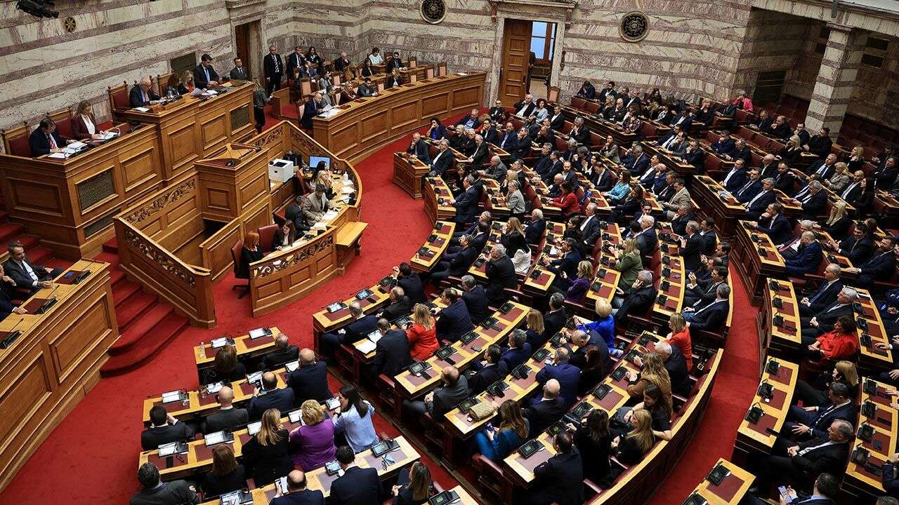 Grecki parlament wybiera prezydenta i wybrać nie może