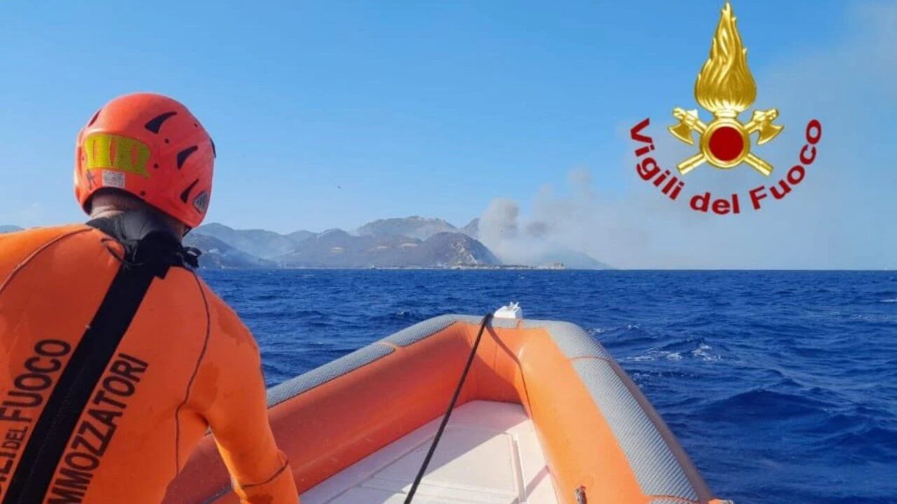 Wielki pożar w Sardynii. Plażowicze rzucili się ucieczki