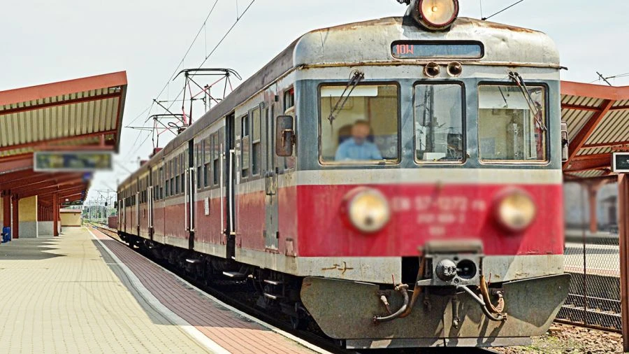Tego jeszcze nie było: maszynista na chwilę wysiadł, pociąg mu odjechał