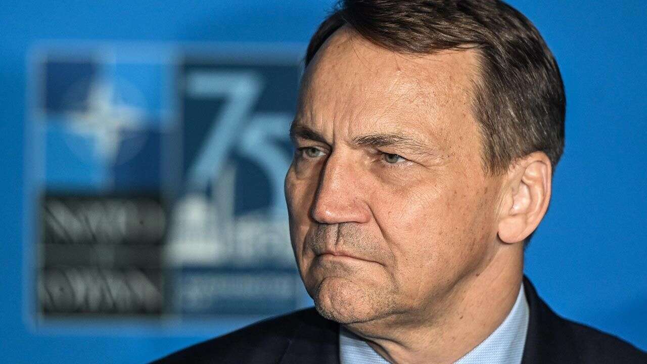 Sikorski o odwołaniu Magierowskiego: Dostaliśmy żądania rodem z korporacji