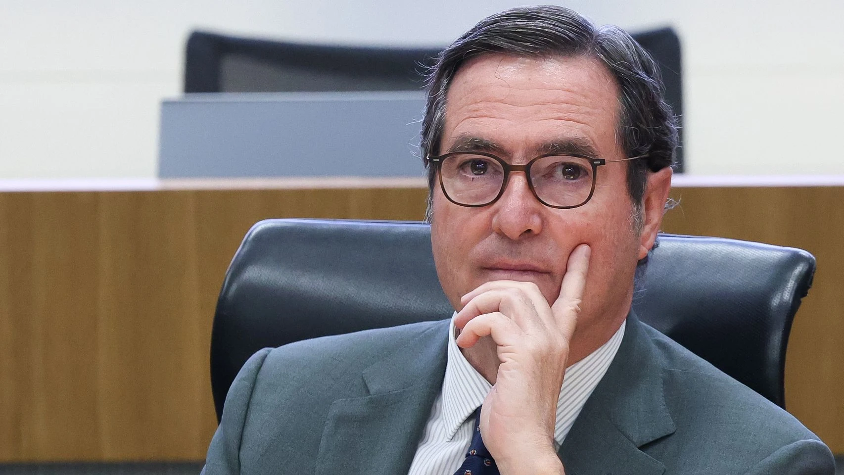 Garamendi desafía a posibles rivales