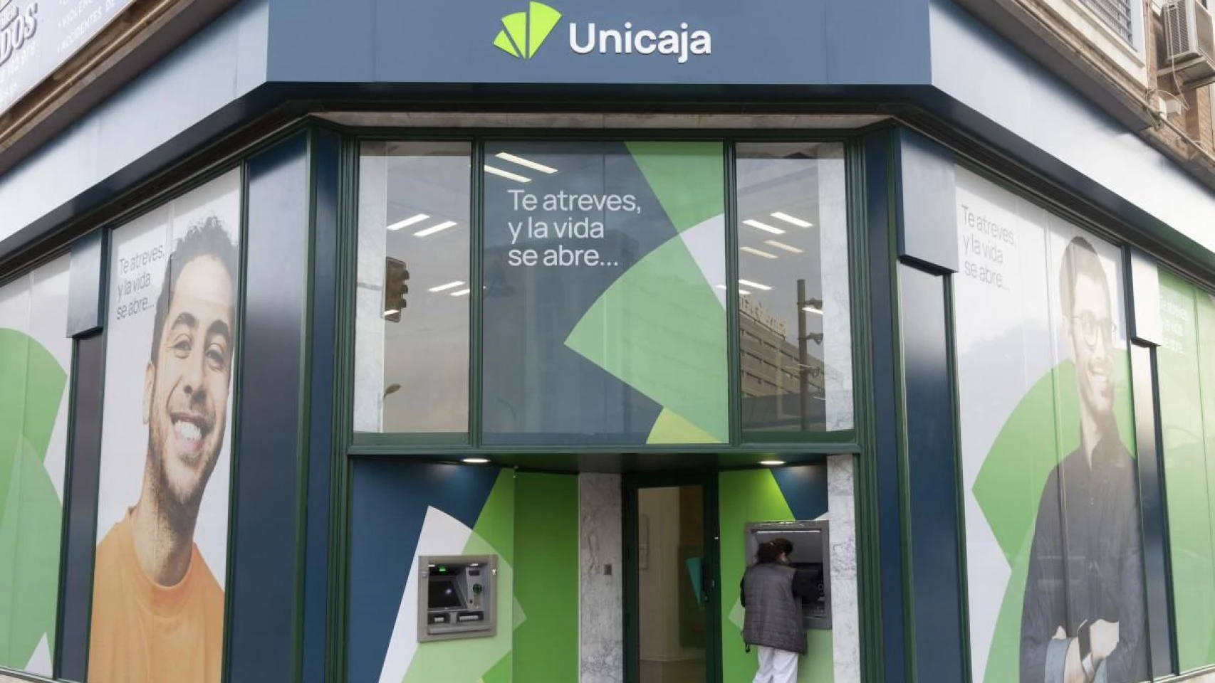 Unicaja abrirá un 'hub' tecnológico de hasta 200 personas en Málaga y un centro de datos en Madrid