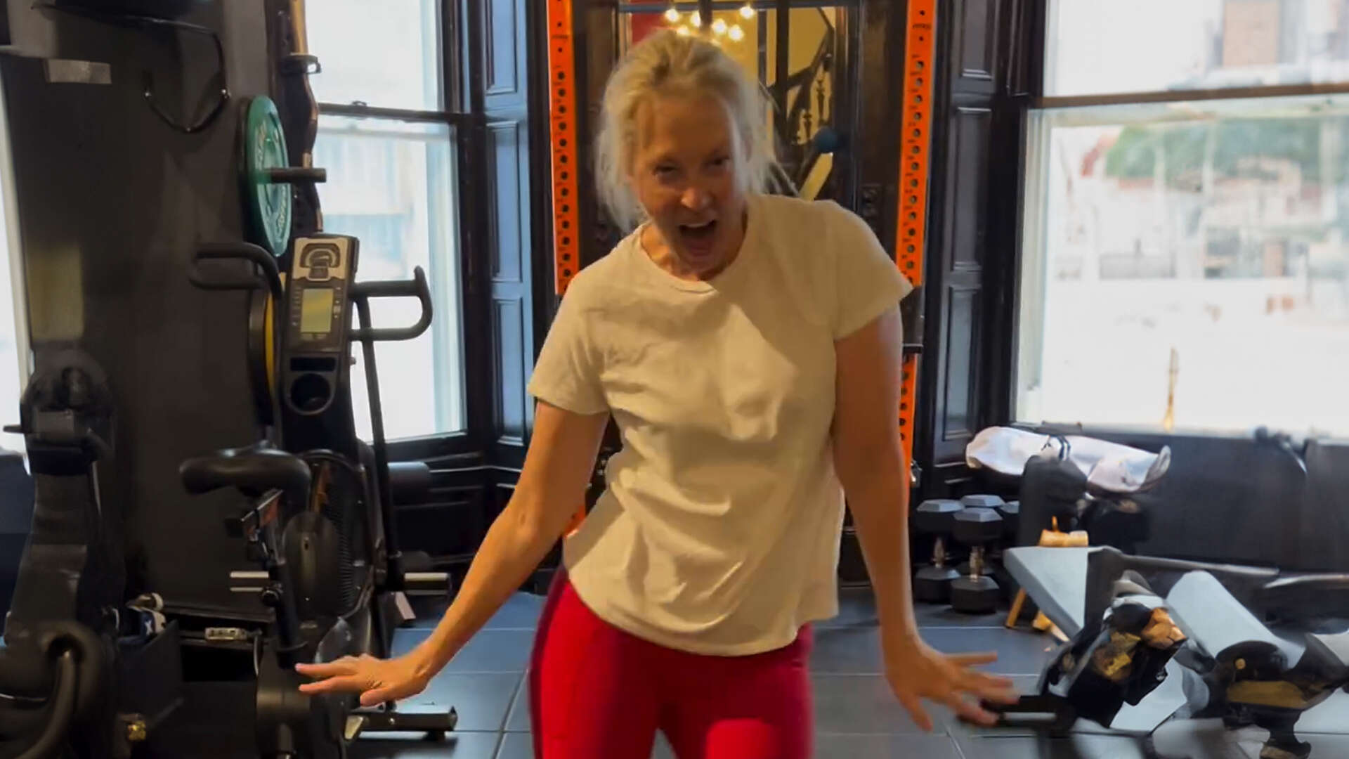 GMA’s George Stephanopoulos’ wife Ali Wentworth shows off dance moves in skintight red leggings during workout