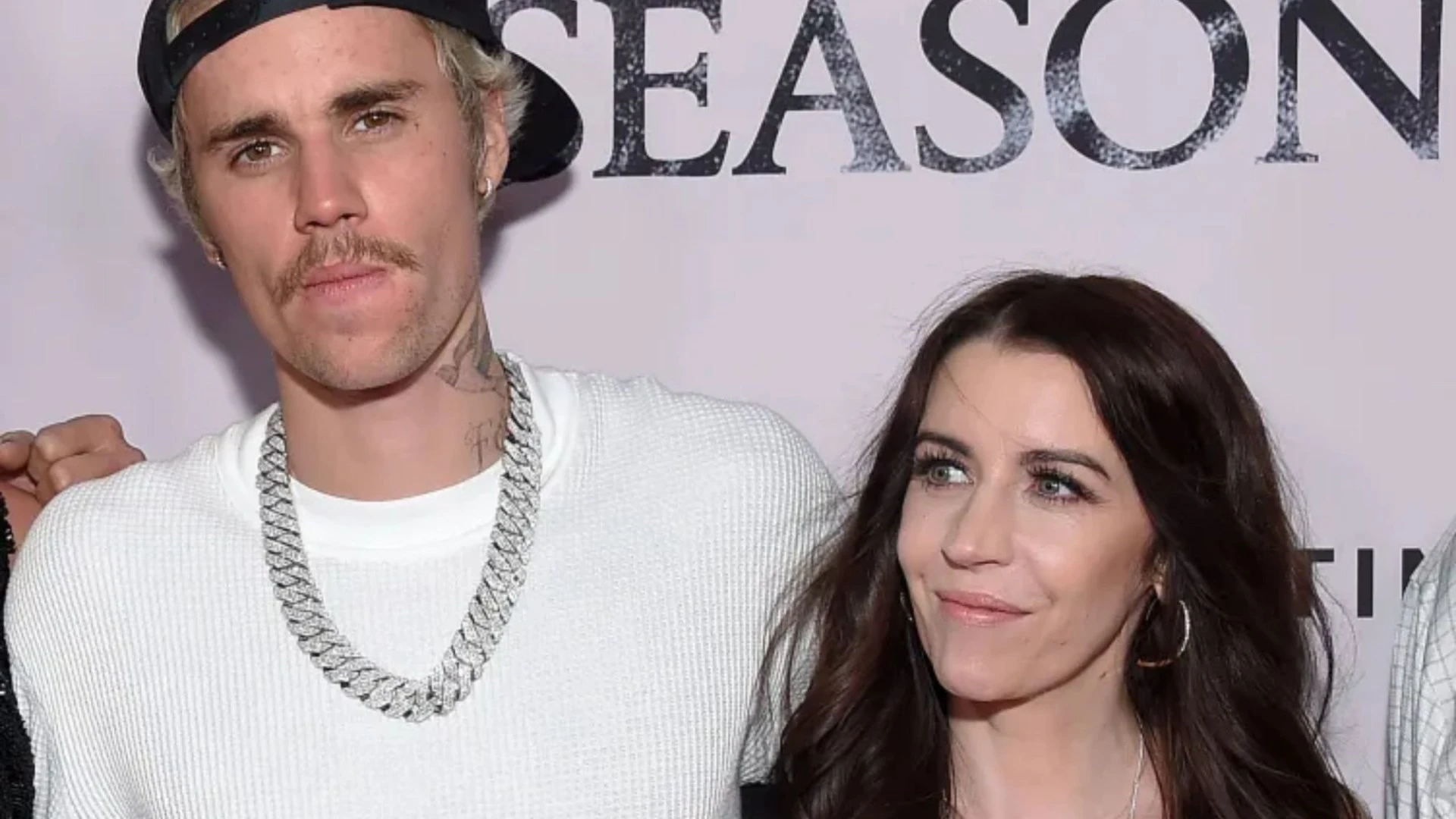 Justin Bieber’s mum asks fans to pray for star – and they are convinced it’s related to ex Selena Gomez’s wedding