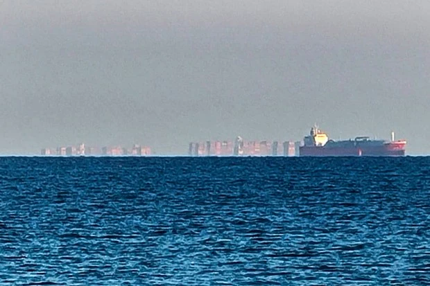 Mysterious 'floating city mirage' off English coast baffles viewers