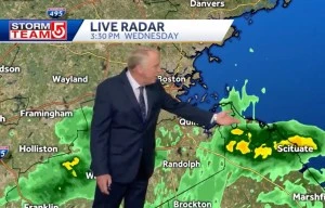 Weatherman Mike Wankum recovering after arm surgery