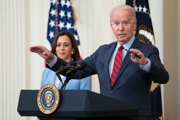 Moment Kamala forced to REMIND Biden about deadly Miami building collapse