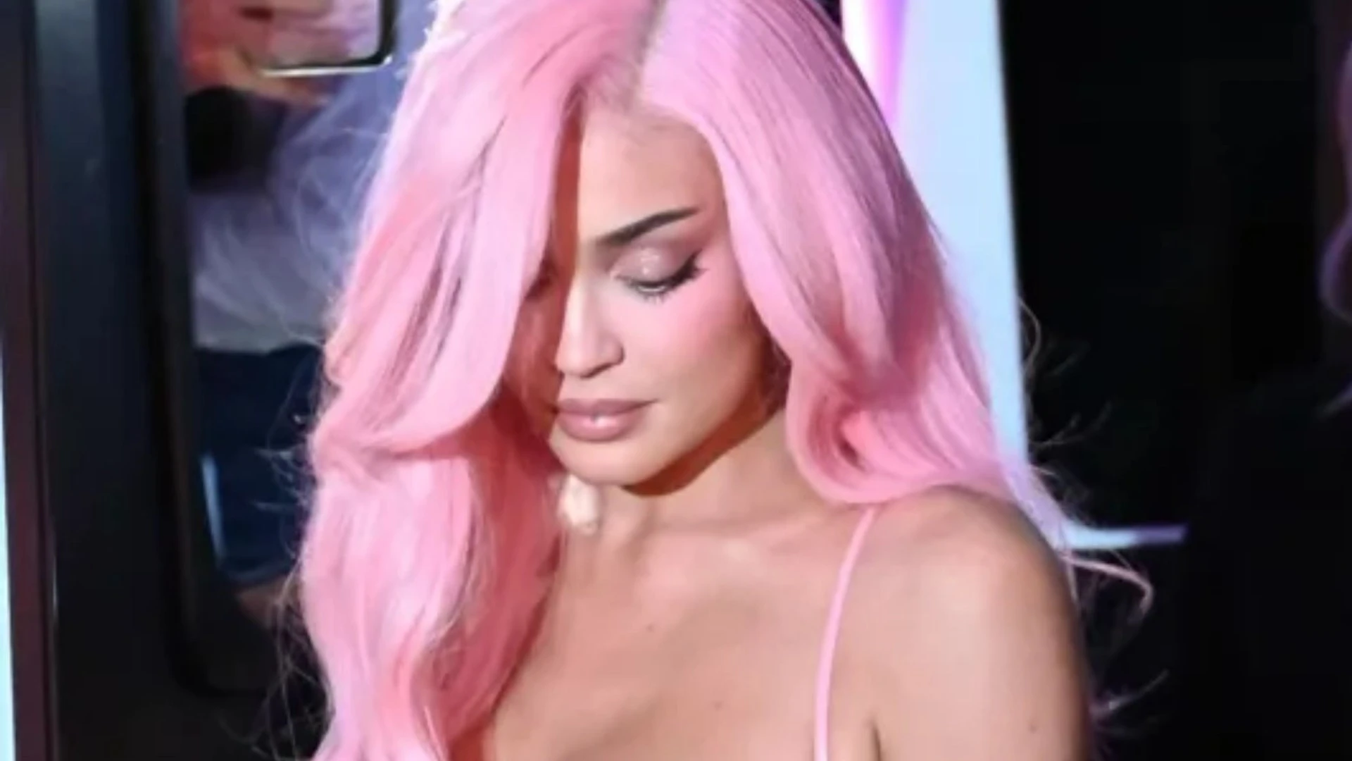 Kylie Jenner shows off curves in tight pink latex dress for 10 Years of Kylie Cosmetics at event with famous family 
