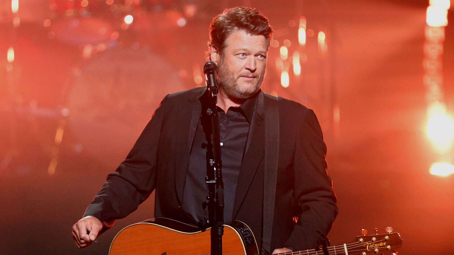 Blake Shelton gushes ‘honky tonk tour is open’ as singer kicks off shows without Gwen Stefani after she reunites with ex