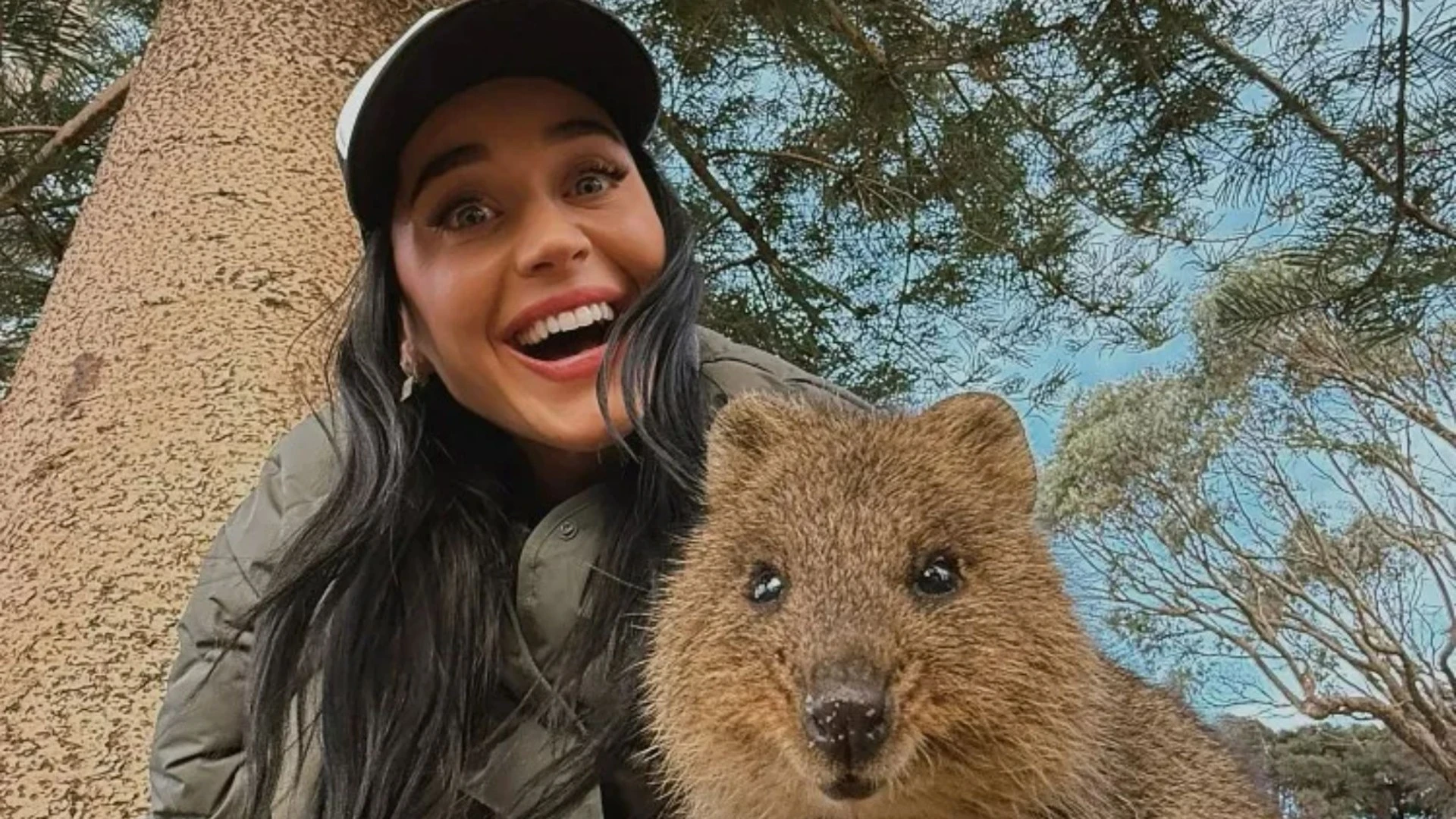 Katy Perry turns off Instagram comments on Australia trip with daughter as Orlando Bloom parties in Italy after split
